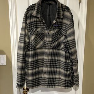 PATAGONIA Men’s Insulated Fjord Flannel Shirt Jacket XL like new!